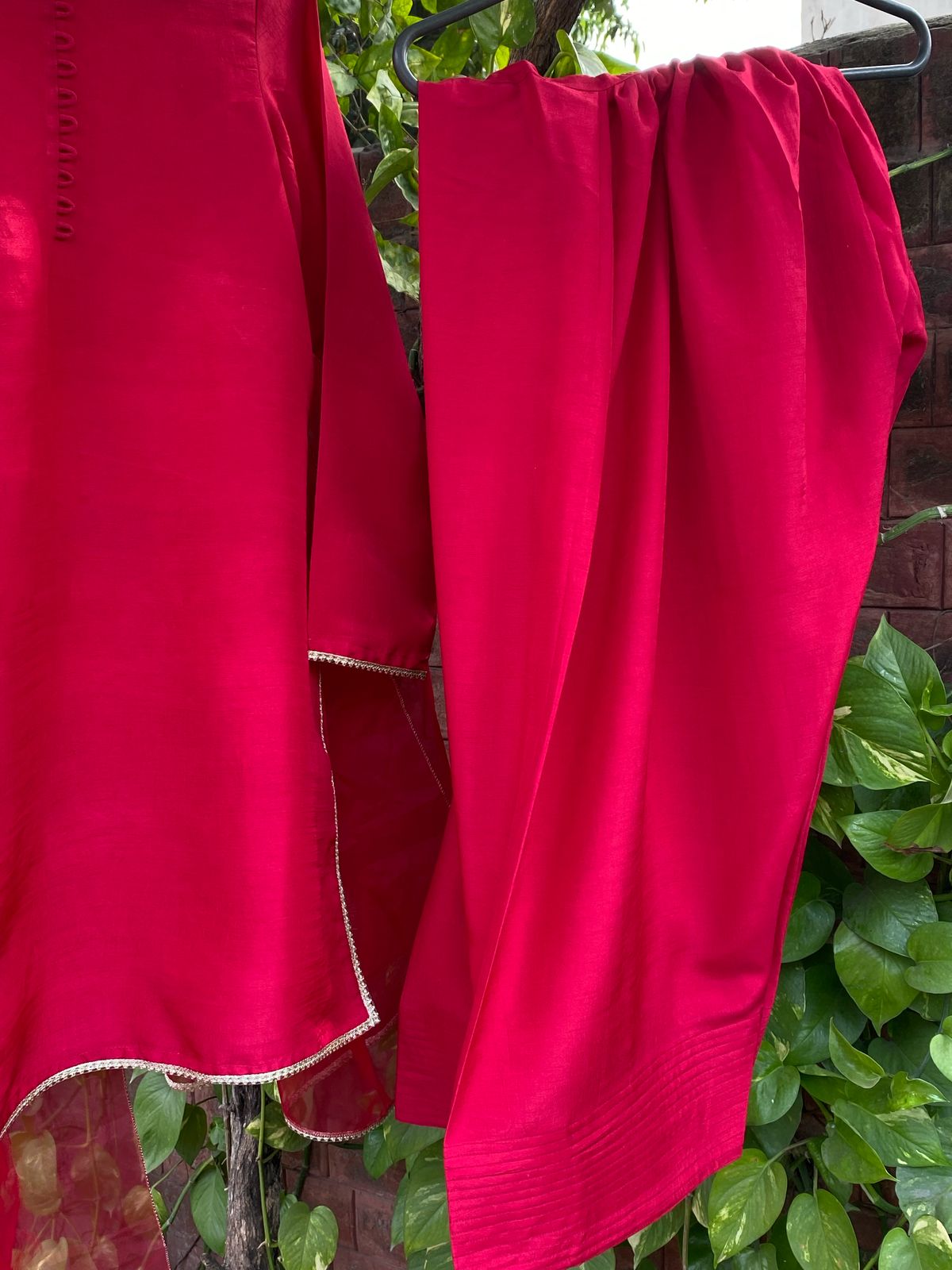 Mehrunisa - 3 PC Farshi Shalwar Set
